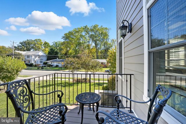 609 KINGSLEY RD SW, Vienna, VA 22180