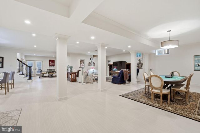 609 KINGSLEY RD SW, Vienna, VA 22180