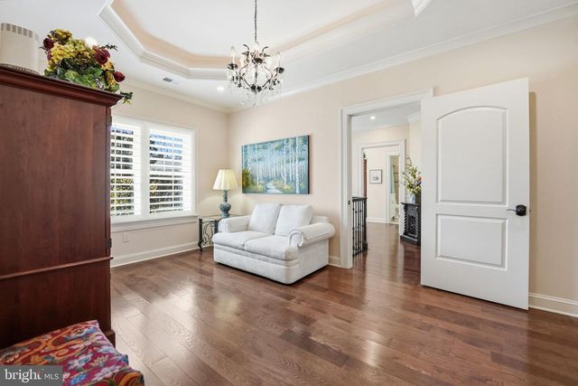 609 KINGSLEY RD SW, Vienna, VA 22180