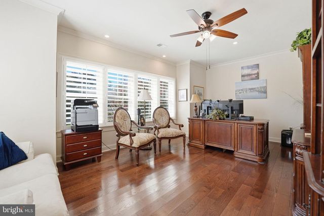 609 KINGSLEY RD SW, Vienna, VA 22180