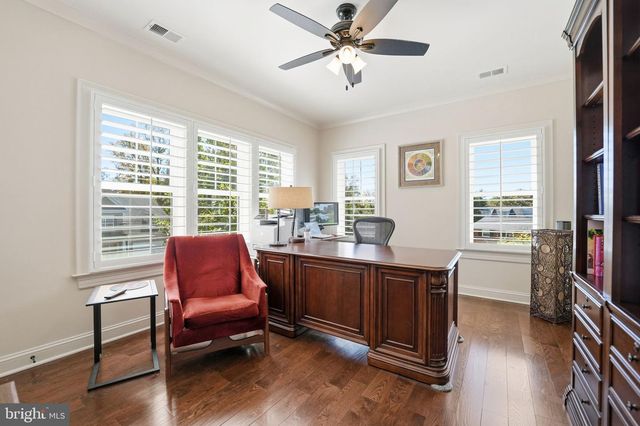 609 KINGSLEY RD SW, Vienna, VA 22180