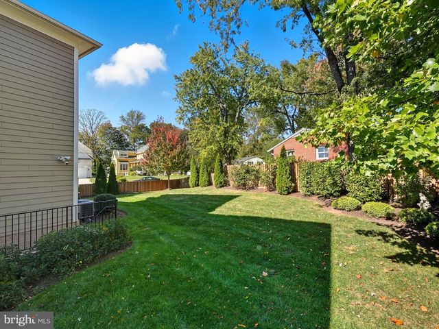 609 KINGSLEY RD SW, Vienna, VA 22180