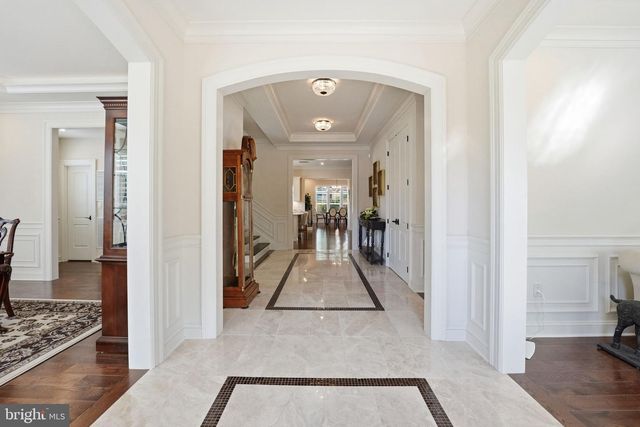 609 KINGSLEY RD SW, Vienna, VA 22180