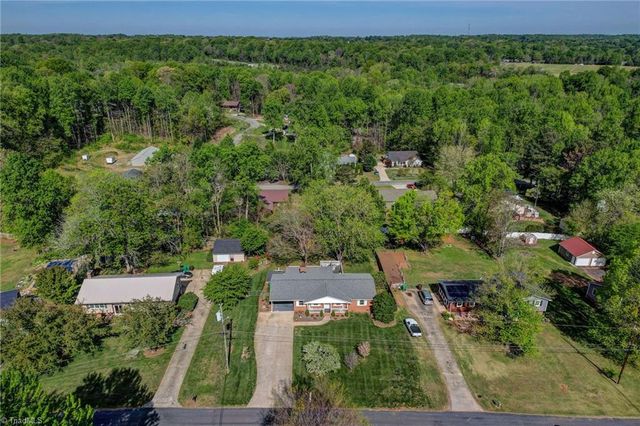 4165 Oak Haven Drive, Trinity, NC 27370