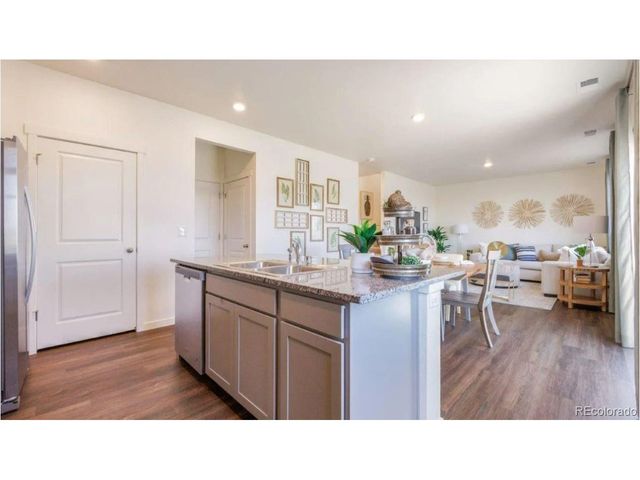 831 S Apex Ave, Fort Lupton, CO 80621