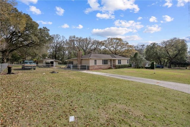 7421 Pinewood Drive, Theodore, AL 36582