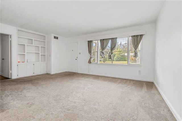 7421 Pinewood Drive, Theodore, AL 36582