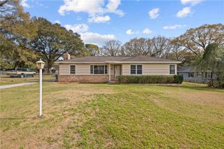 7421 Pinewood Drive, Theodore, AL 36582