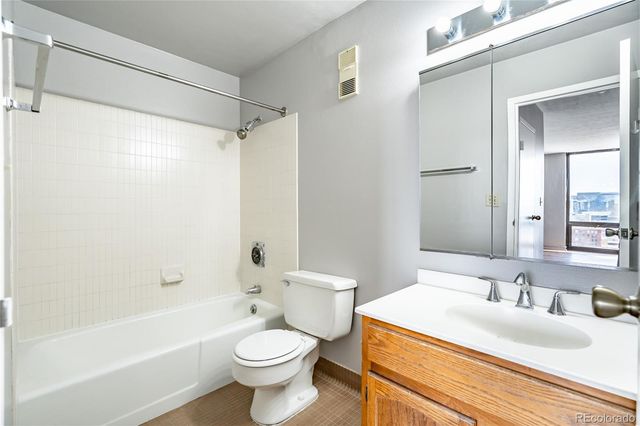 1625 Larimer Street 2108, Denver, CO 80202