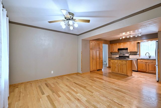 703 Larkfield Circle, Rockford, IL 61107