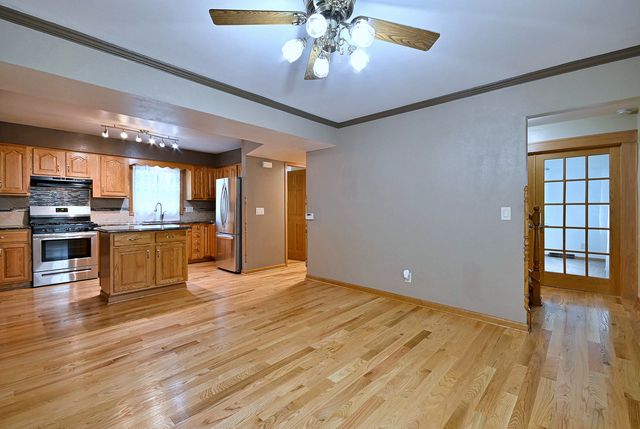 703 Larkfield Circle, Rockford, IL 61107