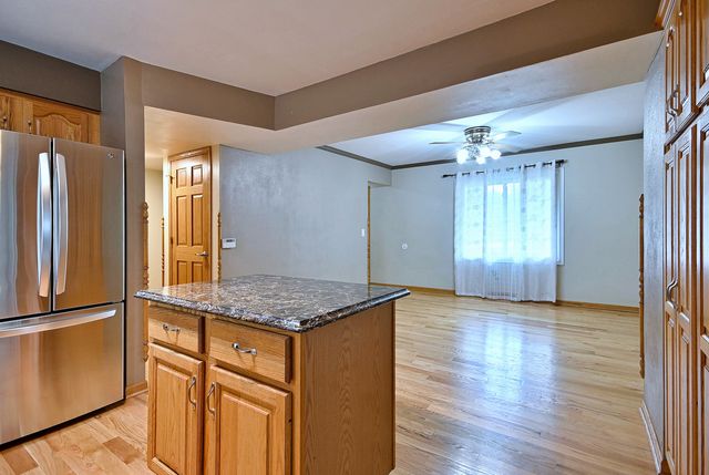 703 Larkfield Circle, Rockford, IL 61107