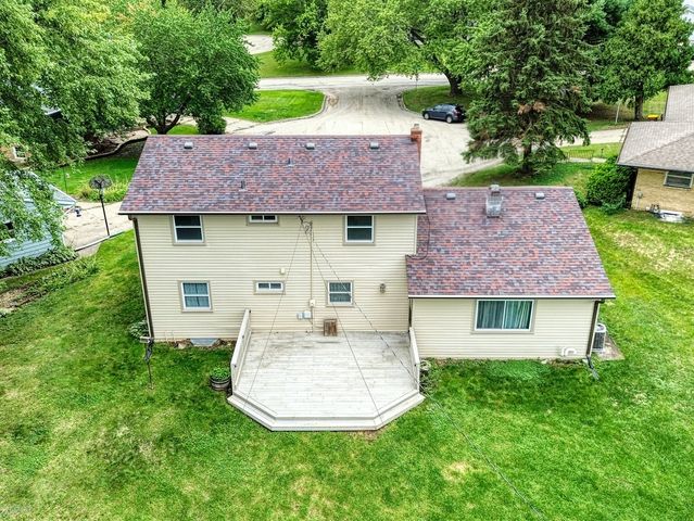 703 Larkfield Circle, Rockford, IL 61107