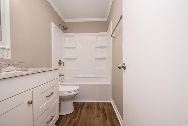 2007 W Sheffield Drive, Muncie, IN 47304