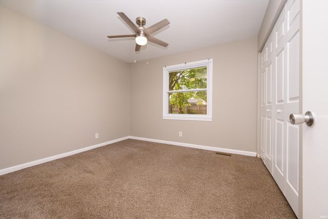 2007 W Sheffield Drive, Muncie, IN 47304