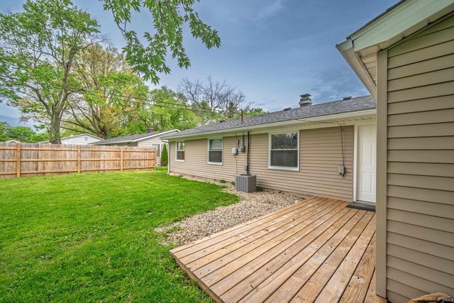 2007 W Sheffield Drive, Muncie, IN 47304