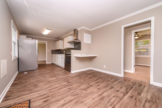 2007 W Sheffield Drive, Muncie, IN 47304