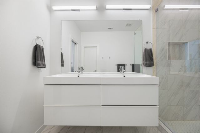 5615 Bryan Parkway D, Dallas, TX 75206