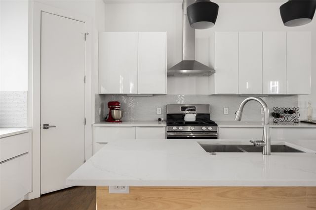 5615 Bryan Parkway D, Dallas, TX 75206