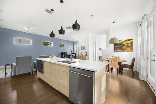 5615 Bryan Parkway D, Dallas, TX 75206