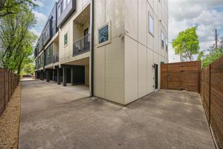 5615 Bryan Parkway D, Dallas, TX 75206