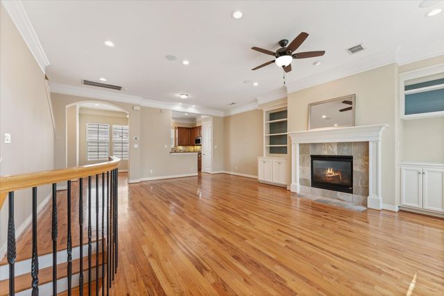 906 Reinicke Street, Houston, TX 77007