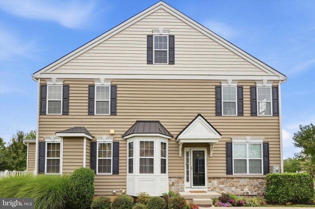 311 W BOULDER DR, CHALFONT, PA 18914 — photo 2