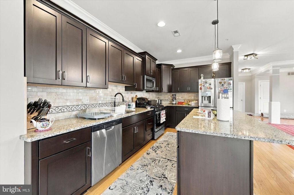 311 W BOULDER DR, CHALFONT, PA 18914 — photo 4
