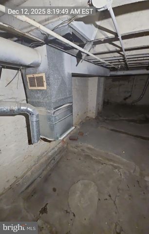 2027 CLIFTON AVE, Baltimore, MD 21217