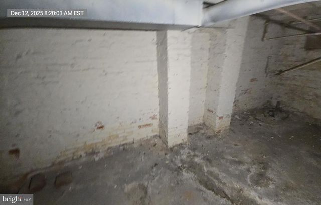 2027 CLIFTON AVE, Baltimore, MD 21217