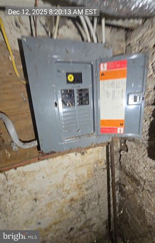 2027 CLIFTON AVE, Baltimore, MD 21217