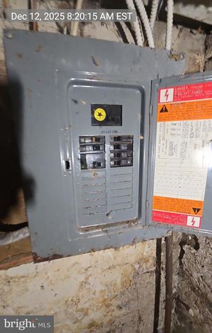 2027 CLIFTON AVE, Baltimore, MD 21217