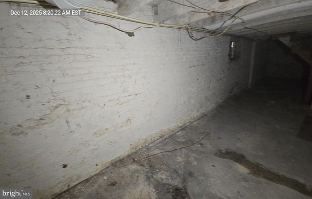 2027 CLIFTON AVE, Baltimore, MD 21217