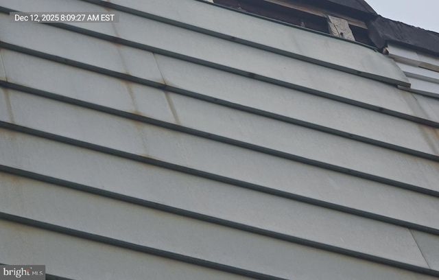 2027 CLIFTON AVE, Baltimore, MD 21217