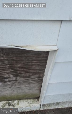 2027 CLIFTON AVE, Baltimore, MD 21217