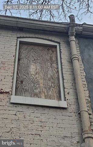 2027 CLIFTON AVE, Baltimore, MD 21217