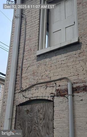 2027 CLIFTON AVE, Baltimore, MD 21217