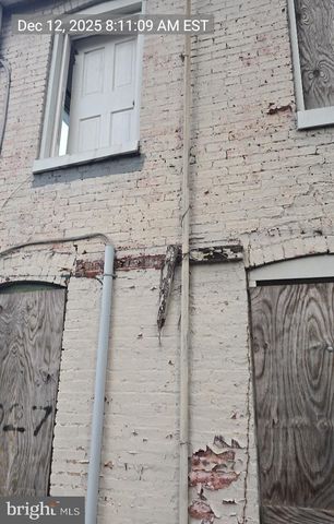 2027 CLIFTON AVE, Baltimore, MD 21217