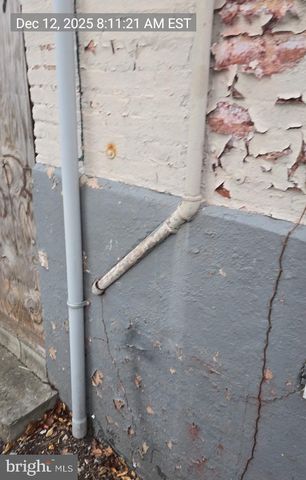 2027 CLIFTON AVE, Baltimore, MD 21217