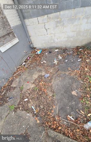 2027 CLIFTON AVE, Baltimore, MD 21217