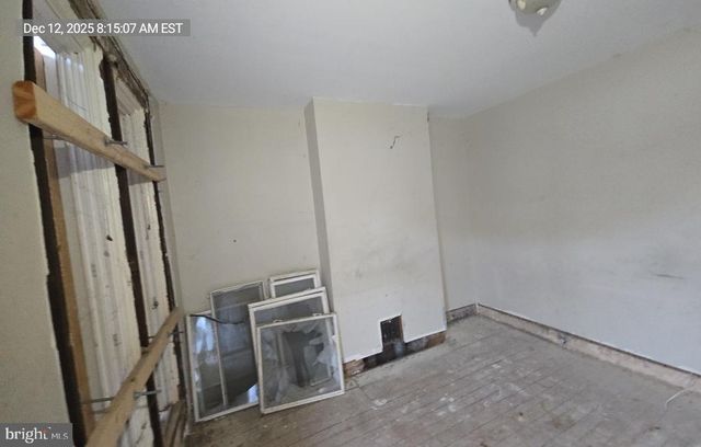 2027 CLIFTON AVE, Baltimore, MD 21217