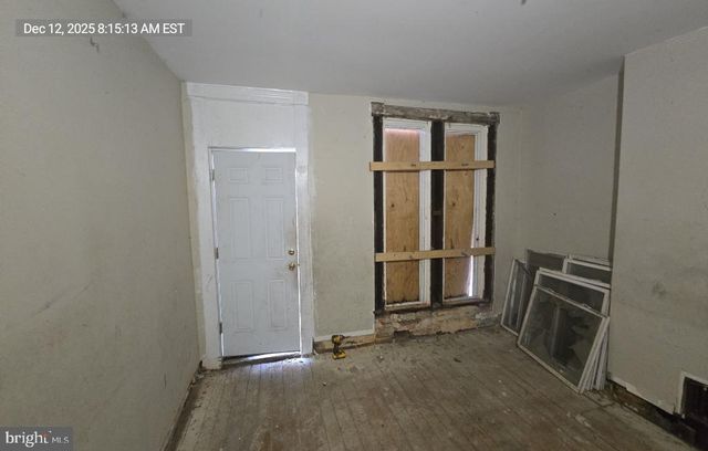 2027 CLIFTON AVE, Baltimore, MD 21217