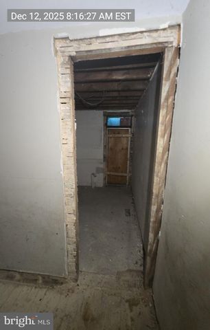 2027 CLIFTON AVE, Baltimore, MD 21217