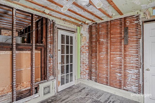 821 Clarence Street, Kalamazoo City, MI 49001