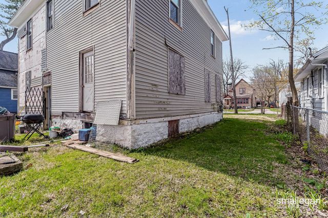 821 Clarence Street, Kalamazoo City, MI 49001