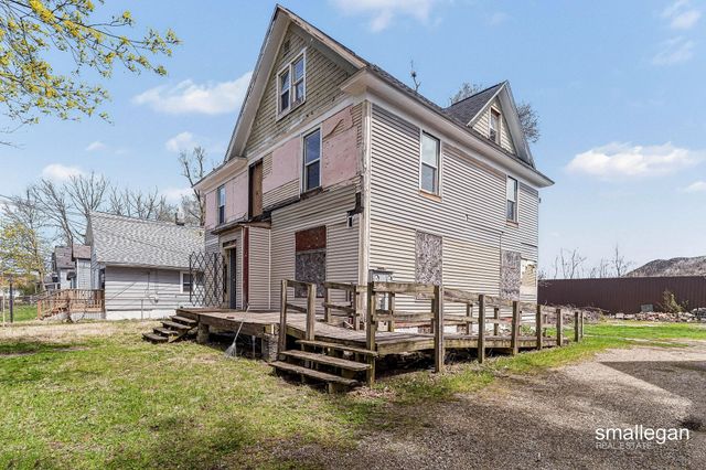 821 Clarence Street, Kalamazoo City, MI 49001