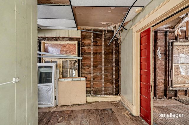 821 Clarence Street, Kalamazoo City, MI 49001