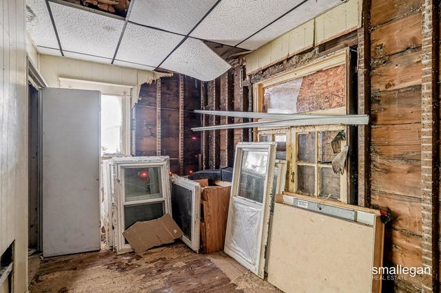 821 Clarence Street, Kalamazoo City, MI 49001