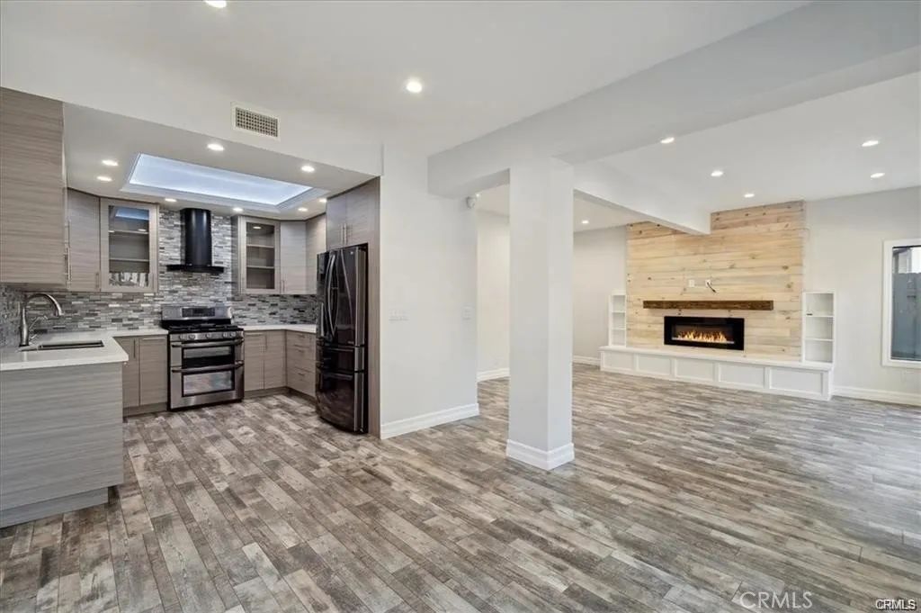 10831 Roycroft Street 72, Sun Valley, CA 91352