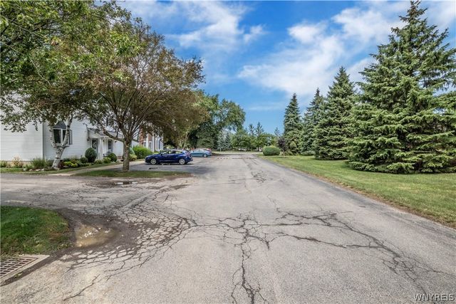 4765 Chestnut Ridge Road 4, Amherst, NY 14228